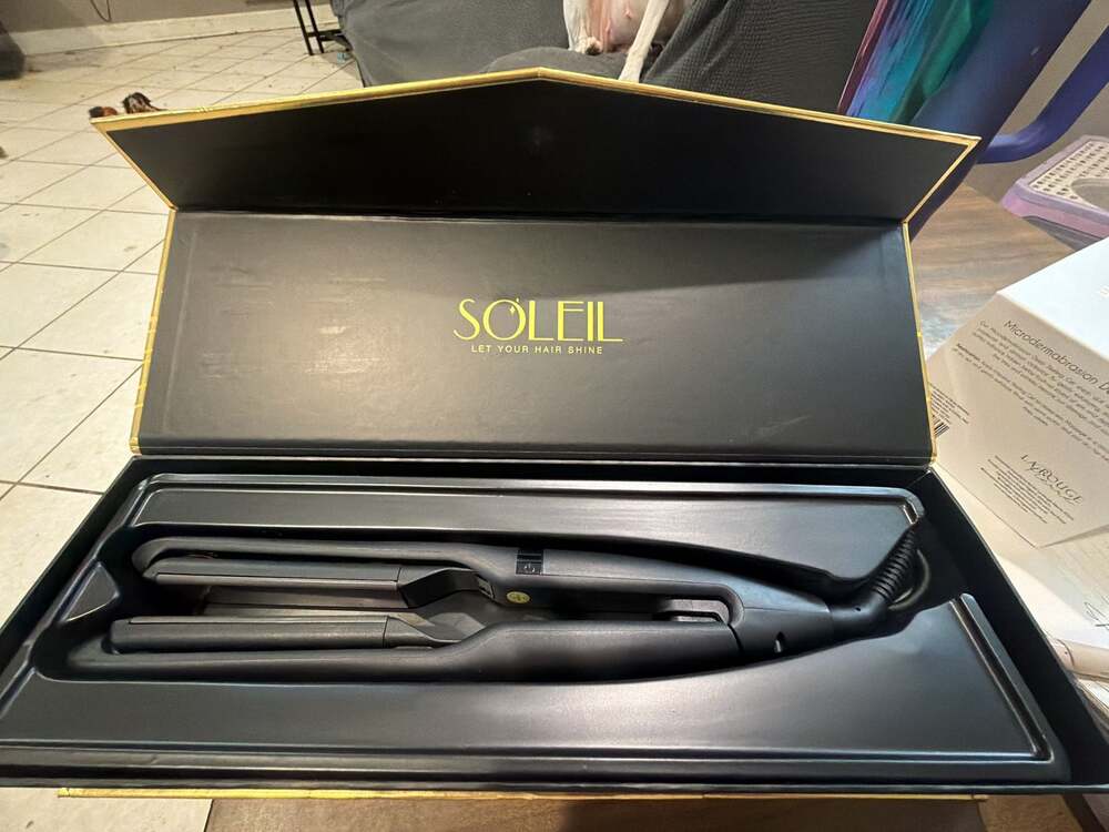 Soleil Dynamic Styler Hair Straightener Black